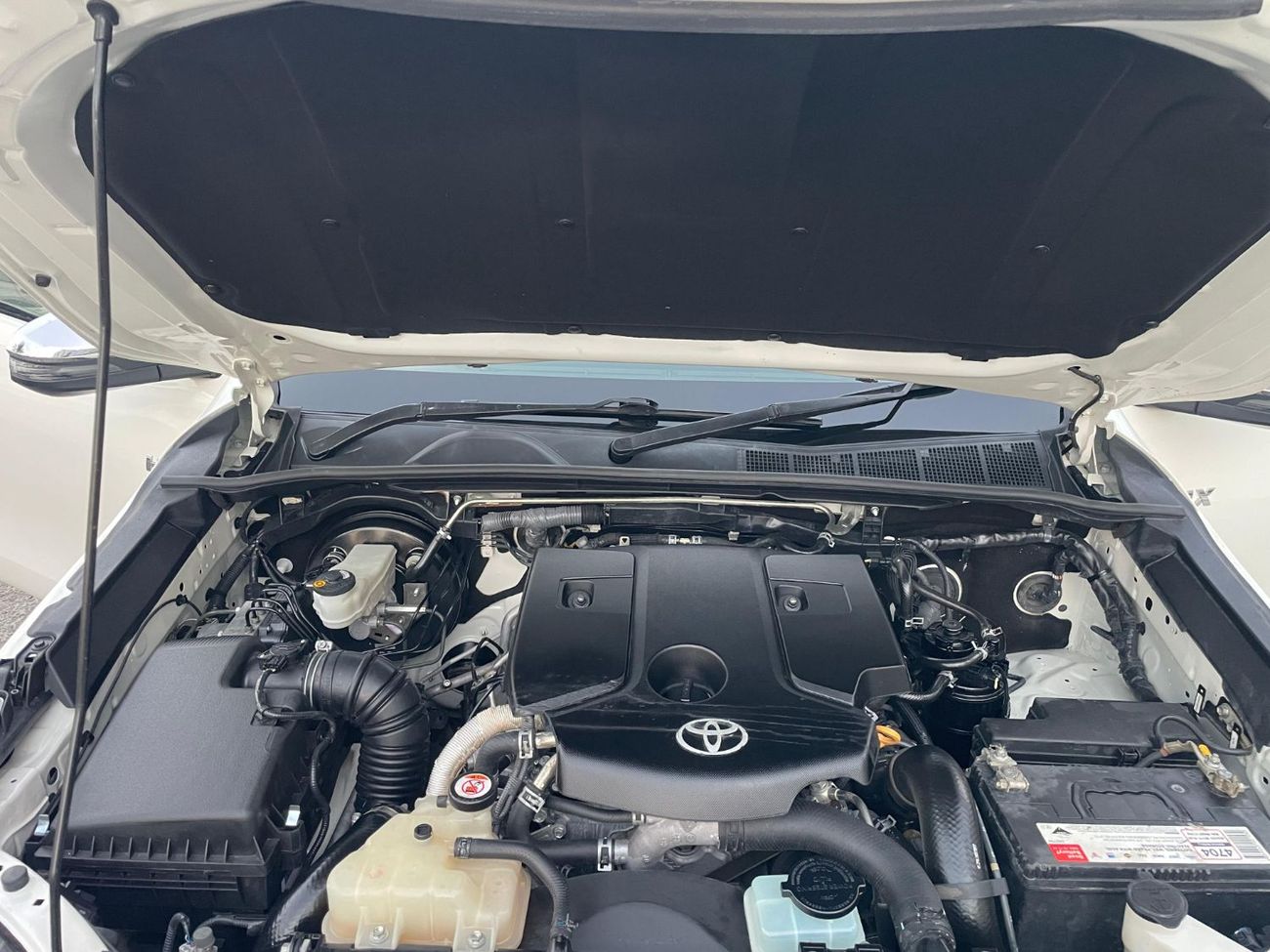 تويوتا هيلوكس Toyota Hilux SR 2.8 L 1GD engine  Export from Australia