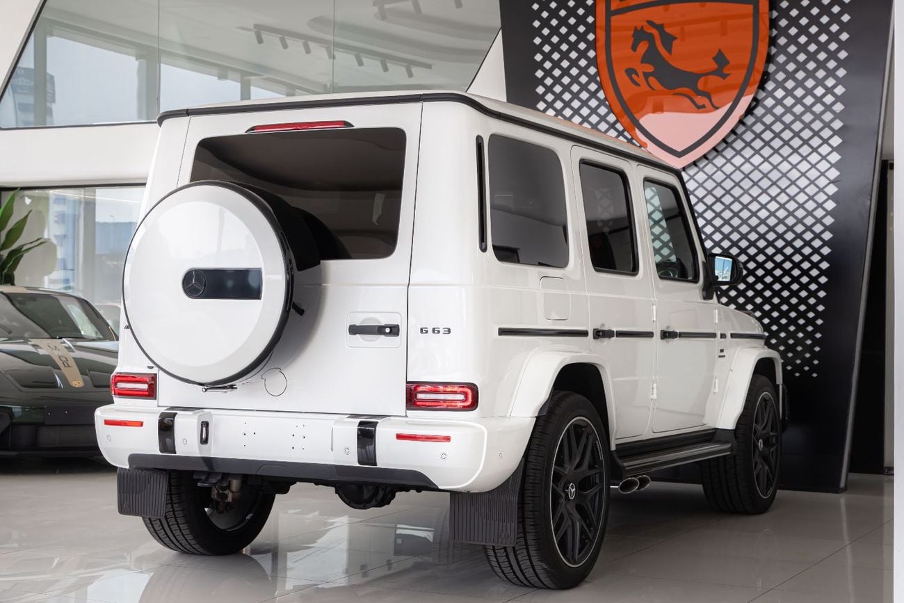 Mercedes-Benz G 63 AMG Std 4.0L Mercedes-Benz G-Class | G 63 AMG | Carbon Fiber Interior | Gargash Auto Warranty | 2021