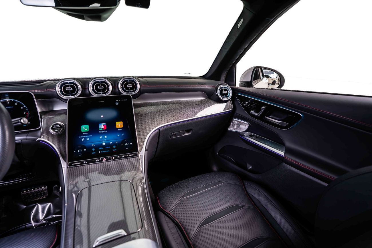 مرسيدس بنز GLC 43 AMG 4 MATIC-Night Package-Red Seat Belts-High Specifications