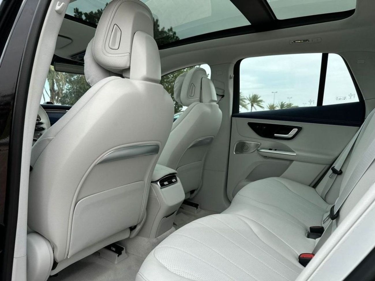 مرسيدس بنز EQE 350+ MERCEDES BENZ EQE350 2023