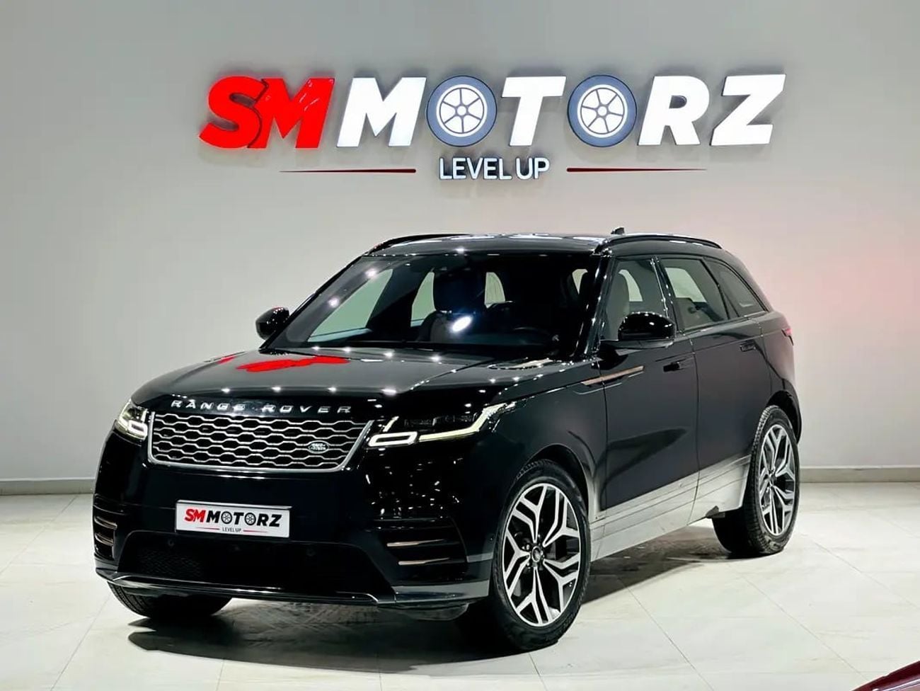 Land Rover Range Rover Velar DLX P250 R-Dynamic HSE 2.0L
