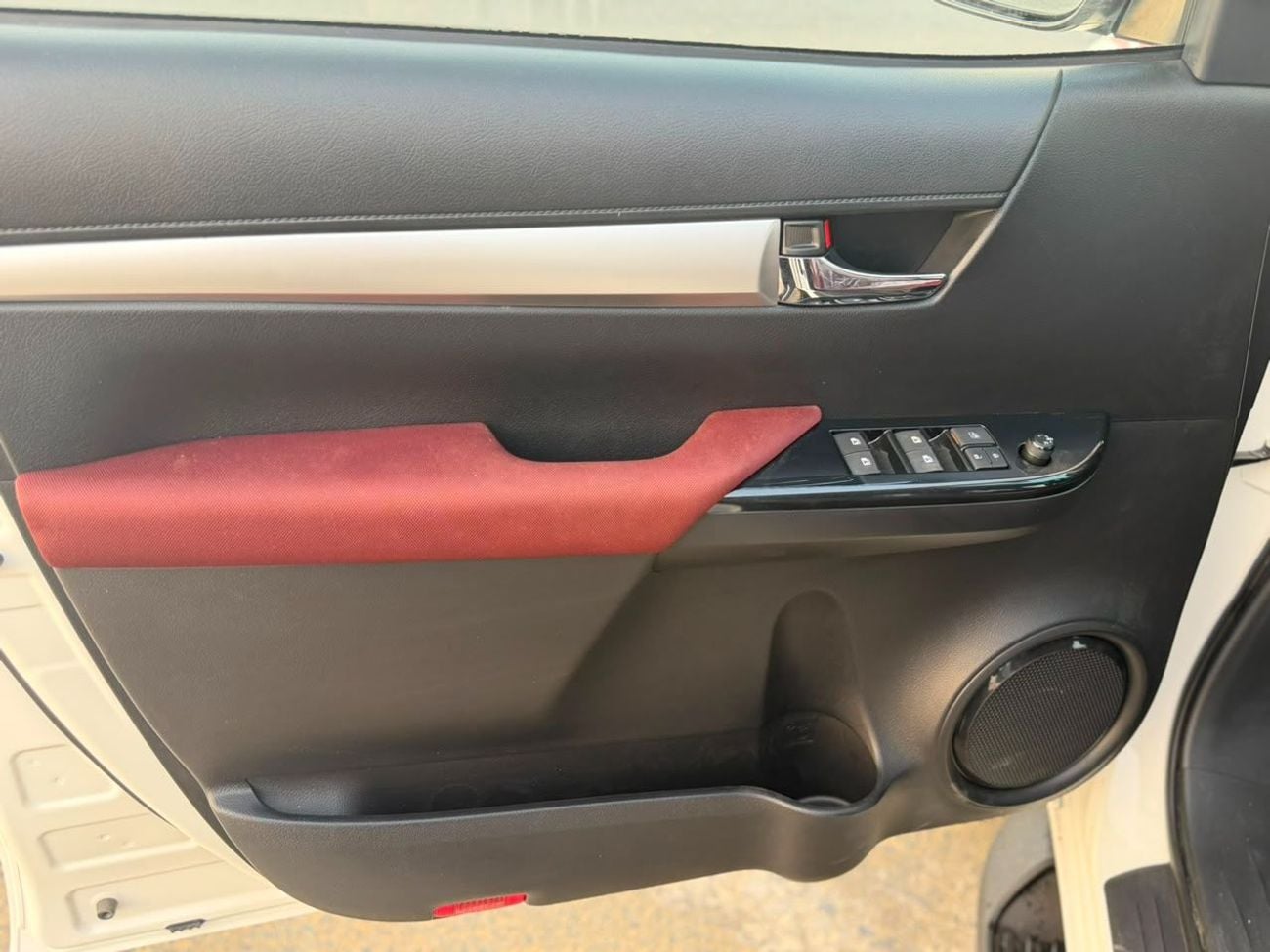 Toyota Hilux GLX FULL PUSH START MANUAL