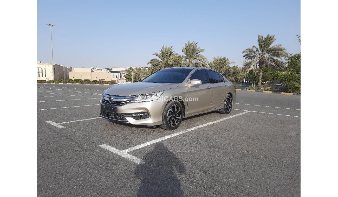 Honda Accord EX Honda Accord _2017 V4 full option very clean car accident free original paint