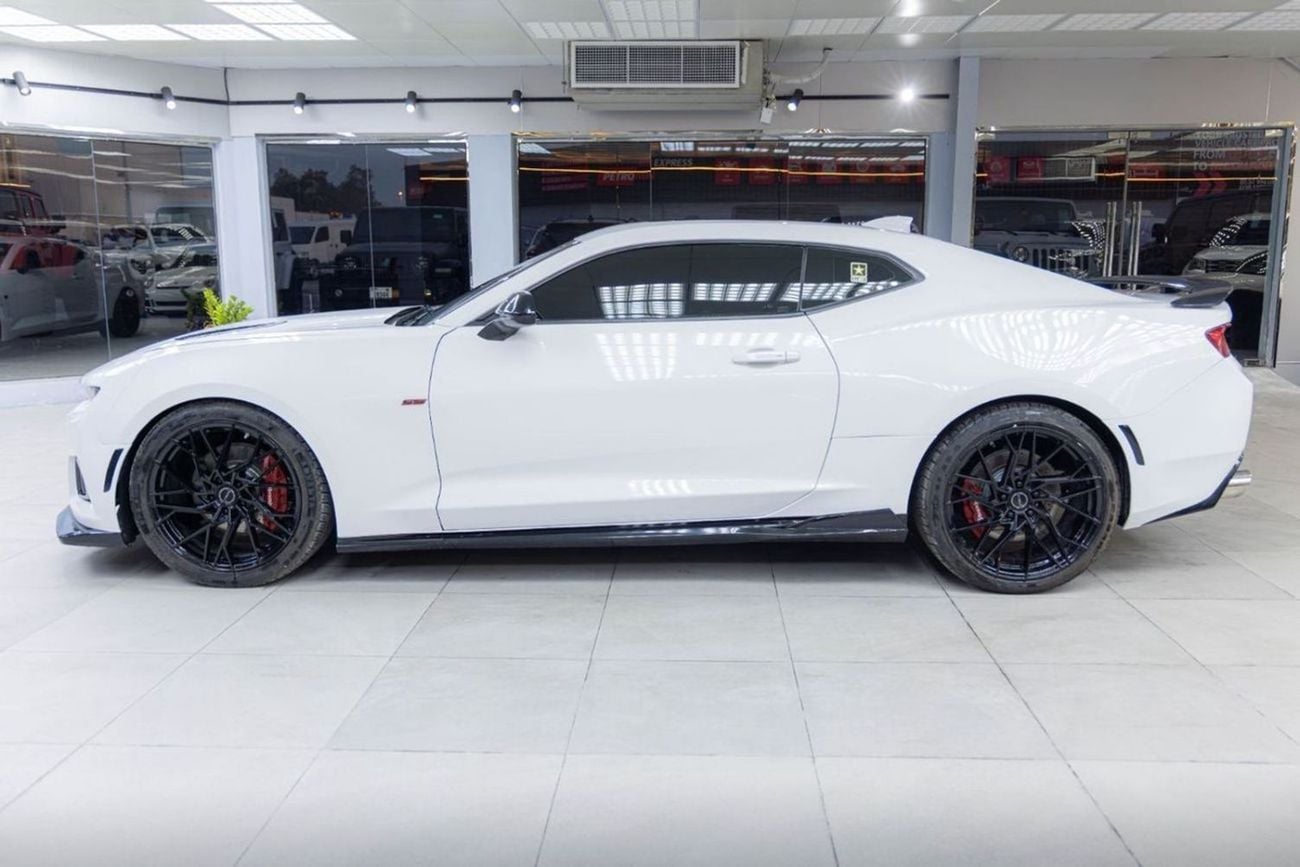 Chevrolet Camaro SS 6.2L Coupe Chevrolet Camaro SS 2017 USA specs