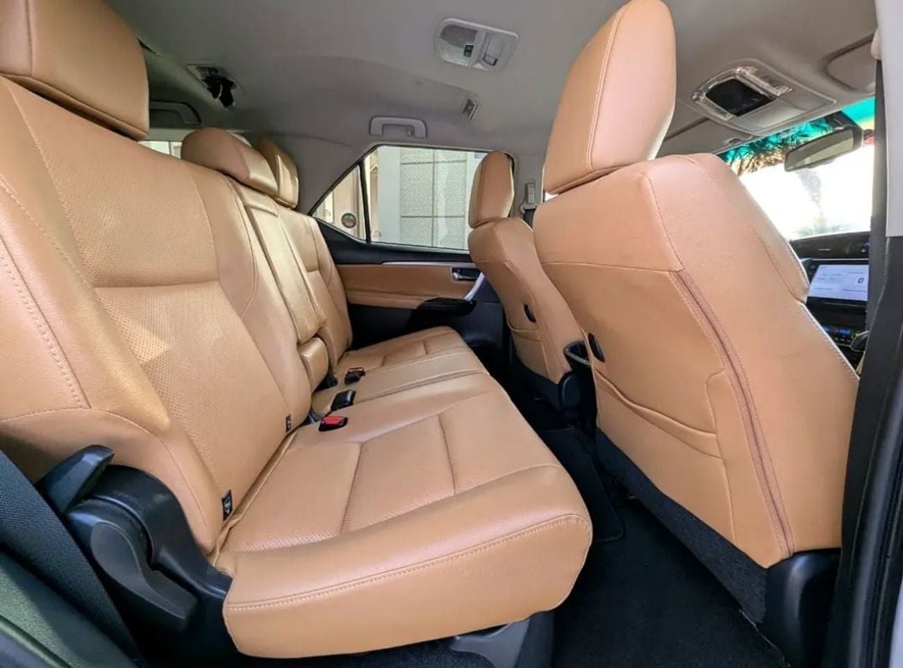 تويوتا فورتونر VXR Toyota Fortuner 2023 Model VXR 4.0L v6 full option petrol Engine Colour White push start Transmissio