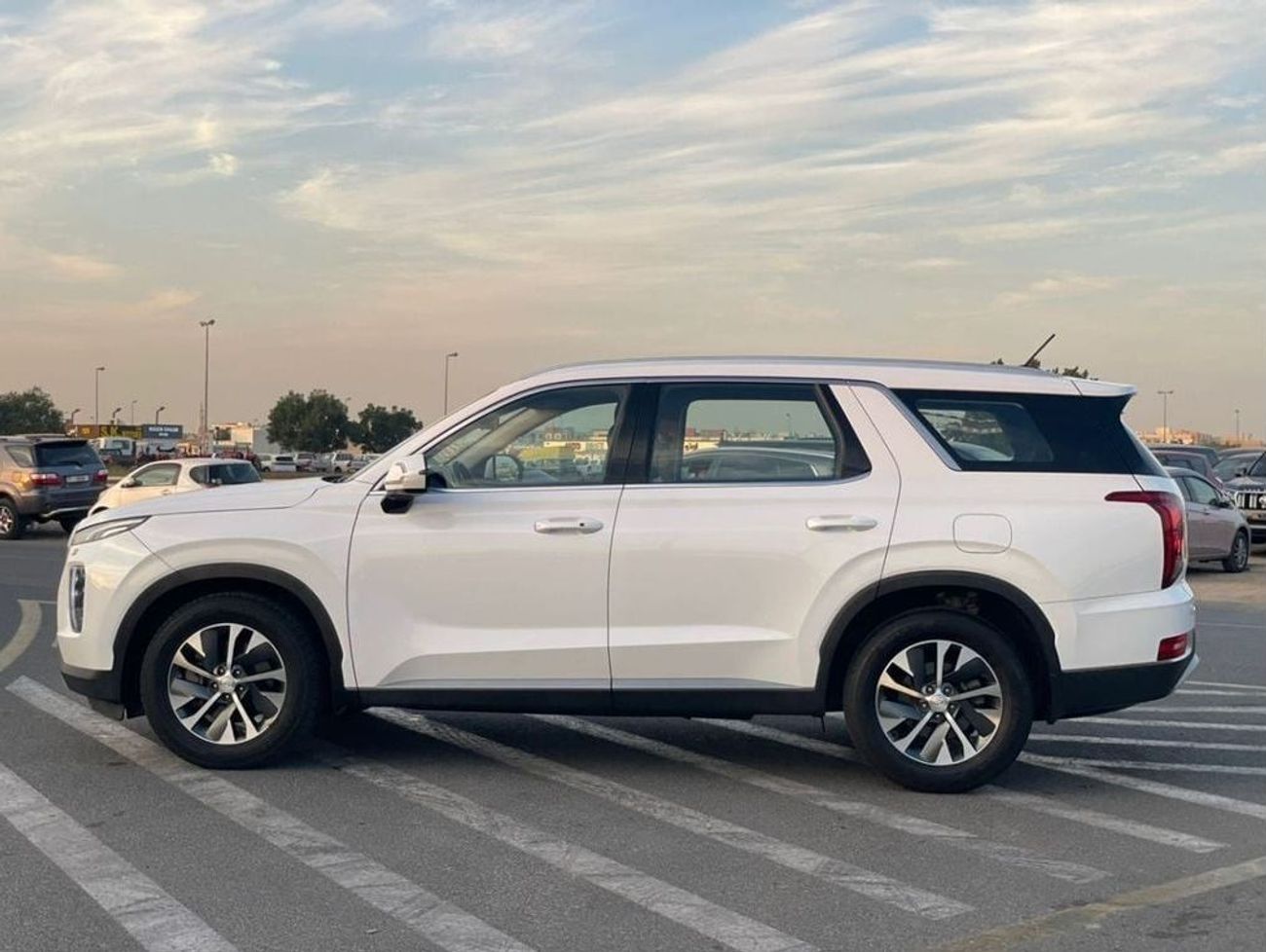 Hyundai Palisade 2022 Hyundai Palisade SEL premium GCC Specs Original Paint 3.5L V6 AWD 4x4 - Multi Drive Mode - 7 Se