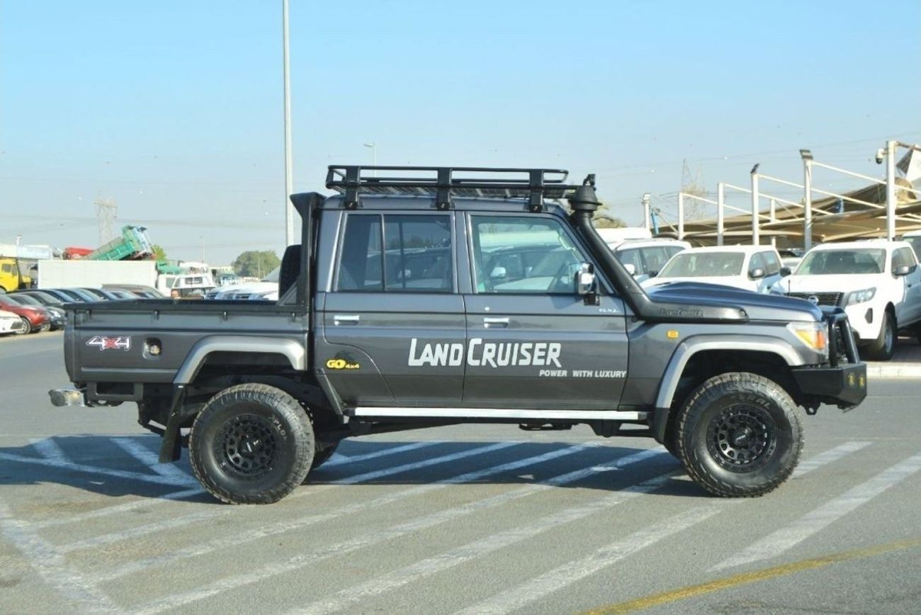 Toyota Land Cruiser Pick Up Double cabin Perfect inside and out
