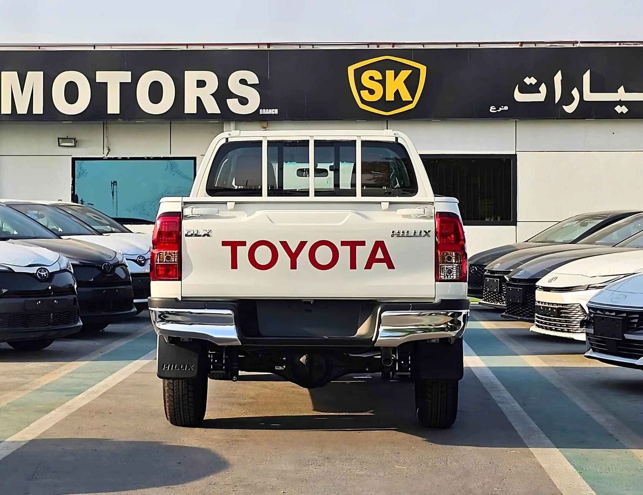 Toyota Hilux DLX-G / NARROW BODY / A/T / 2.7L V4 PETROL / 4WD (CODE # DLX-G)
