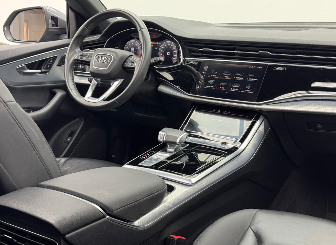 أودي Q8 55 TFSI quattro S-Line 3.0L (340 HP) 2020 Audi Q8 55TFSI S-Line, Audi Service History, 1 Year Warran