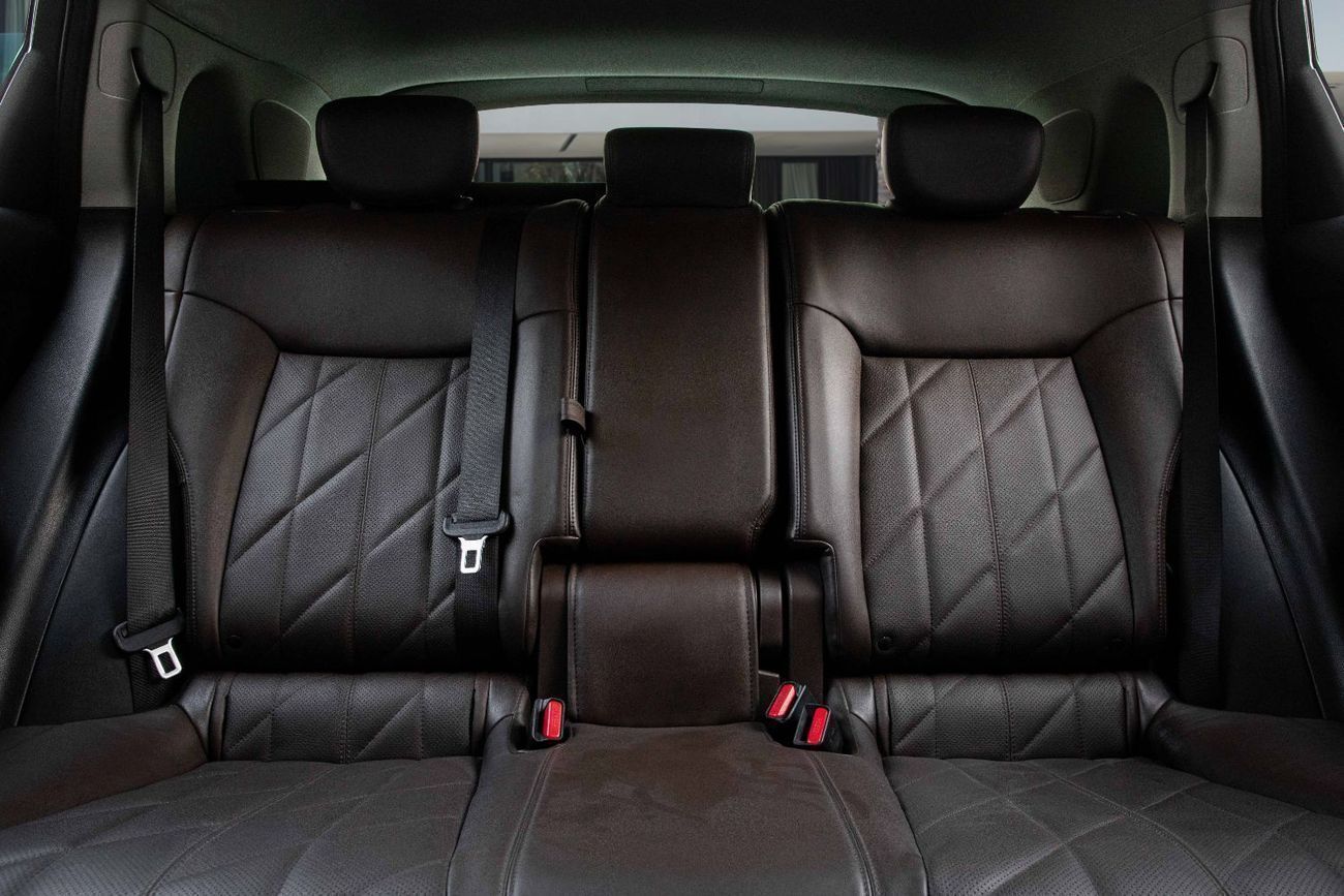 إنفينيتي QX70 LUXURY | 1,371 P.M | 0% Downpayment | Excellent Condition!