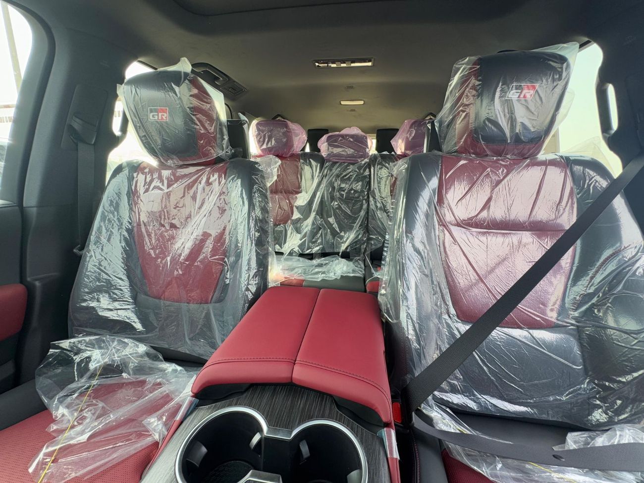 تويوتا لاند كروزر LAND CRUISER GR SPORT 3.5L 2025 GCC