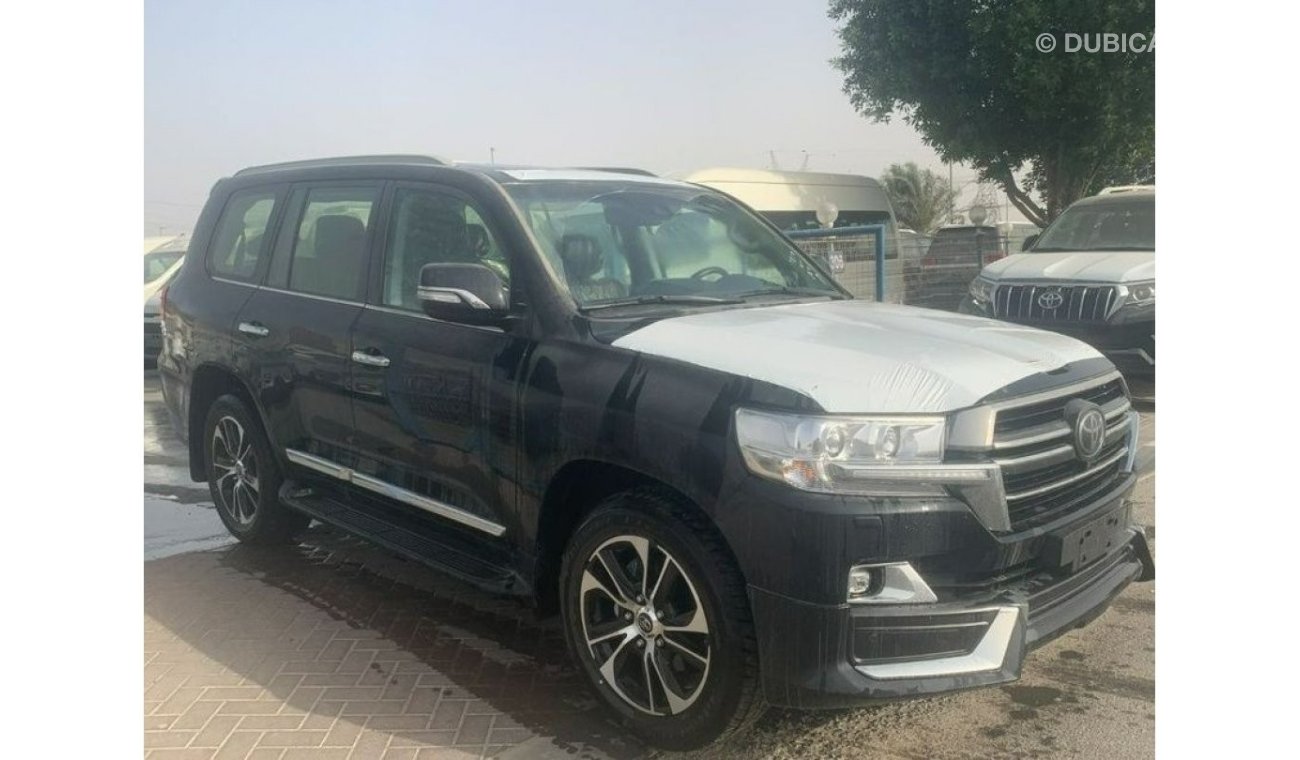 تويوتا لاند كروزر LAND CRUISER 5700cc PETROL VXR-GTS 2021MY