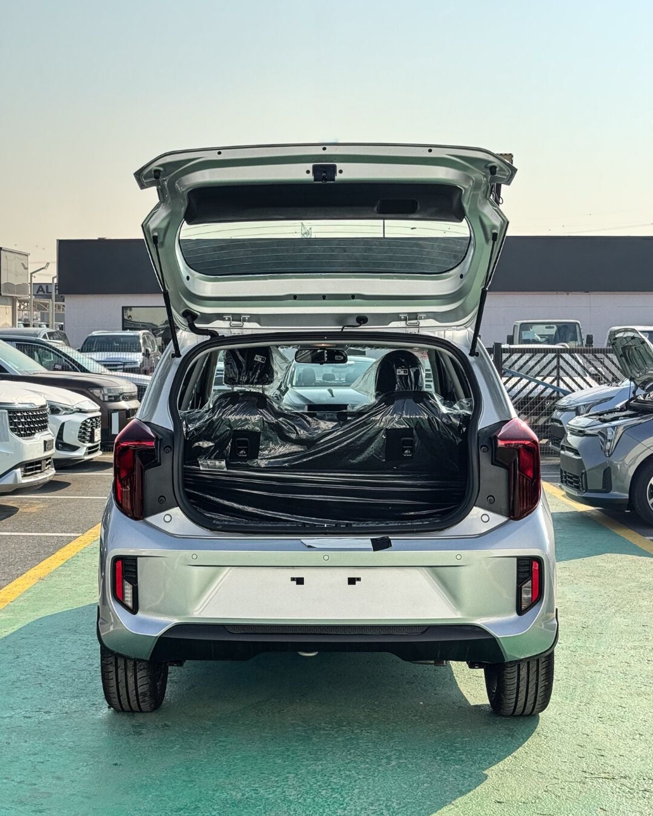 Kia Picanto KIA PICANTO GCC 1.2L - 2 AIRBAG ( 2026 MODEL )