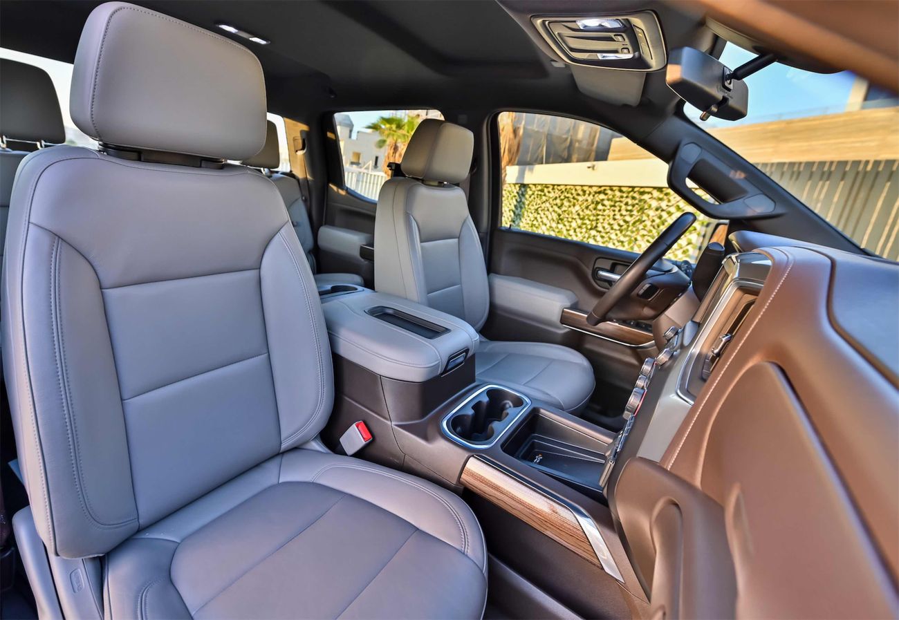 Chevrolet Silverado RST Double Cab | 2,918 P.M | 0% Downpayment | Perfect Condition!