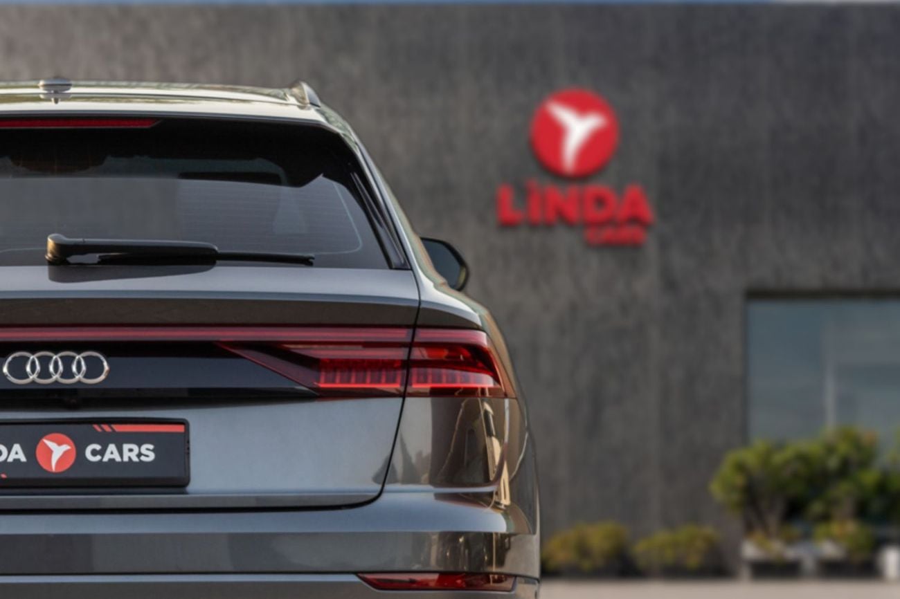 Audi SQ8 STD Audi SQ8 TFSI Quattro 2023 GCC | Warranty