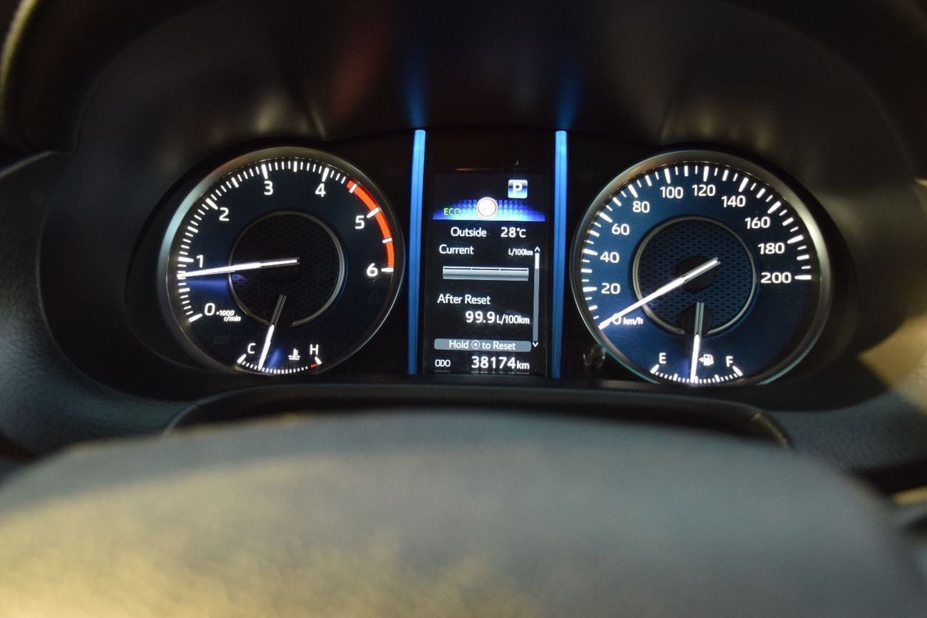 Toyota Fortuner VX2 PLUS VX2 4X4 Diesel 2.8L (Right Hand)