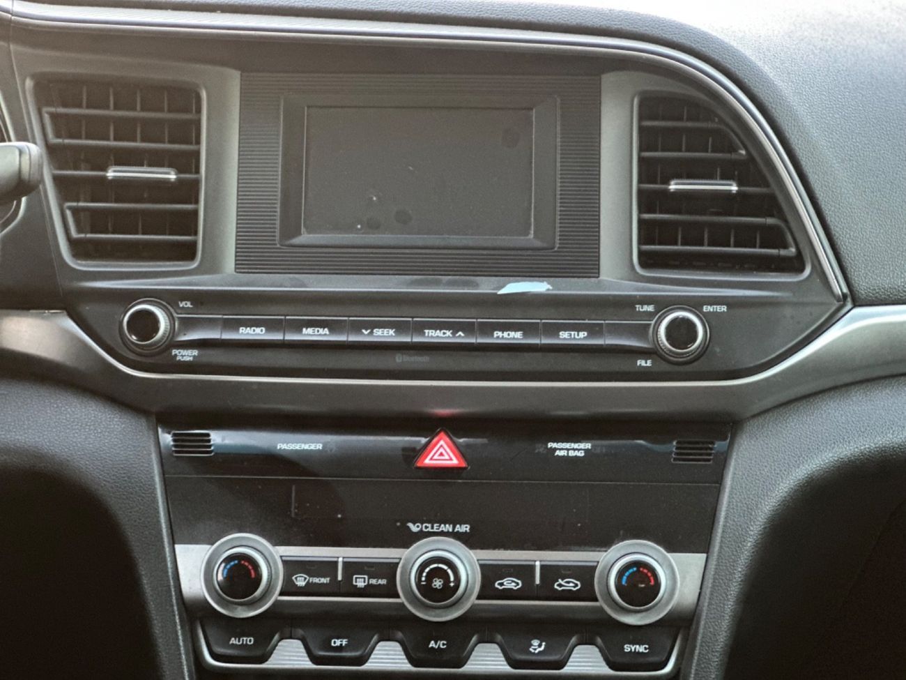 Hyundai Elantra GL 2.0L MODEL 2020 Car. PERFECT condition inside and outsidee