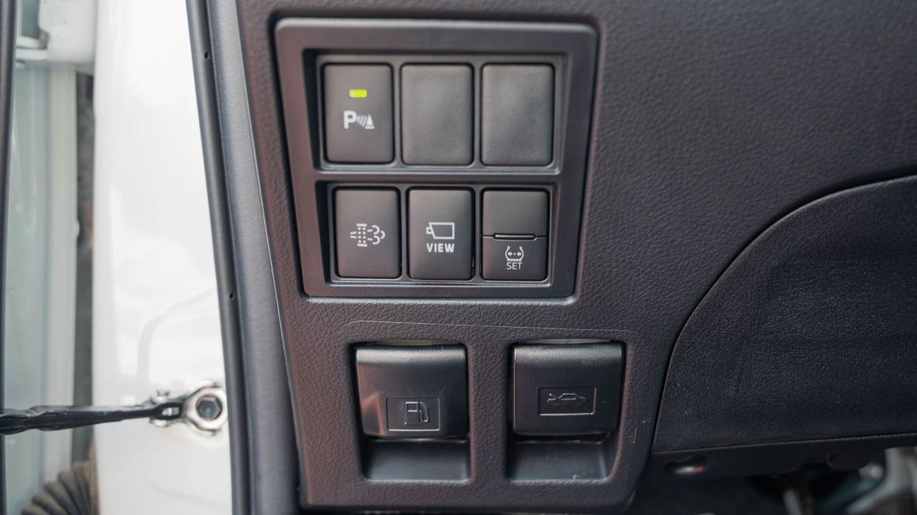 تويوتا هيلوكس 2025 Toyota Hilux Adventure 2.8L Diesel AT (White)