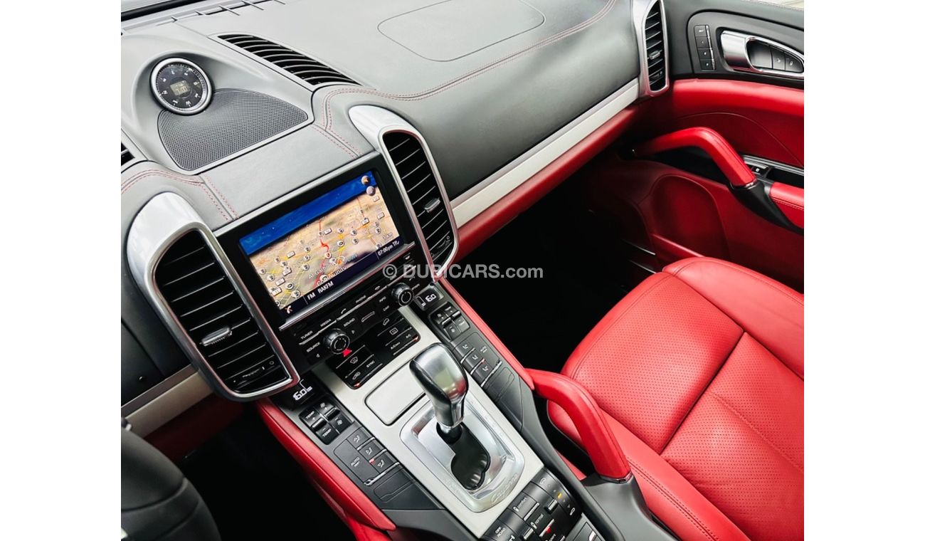 بورش كايان GCC .. FSH .. V8 .. S .. Perfect Condition .