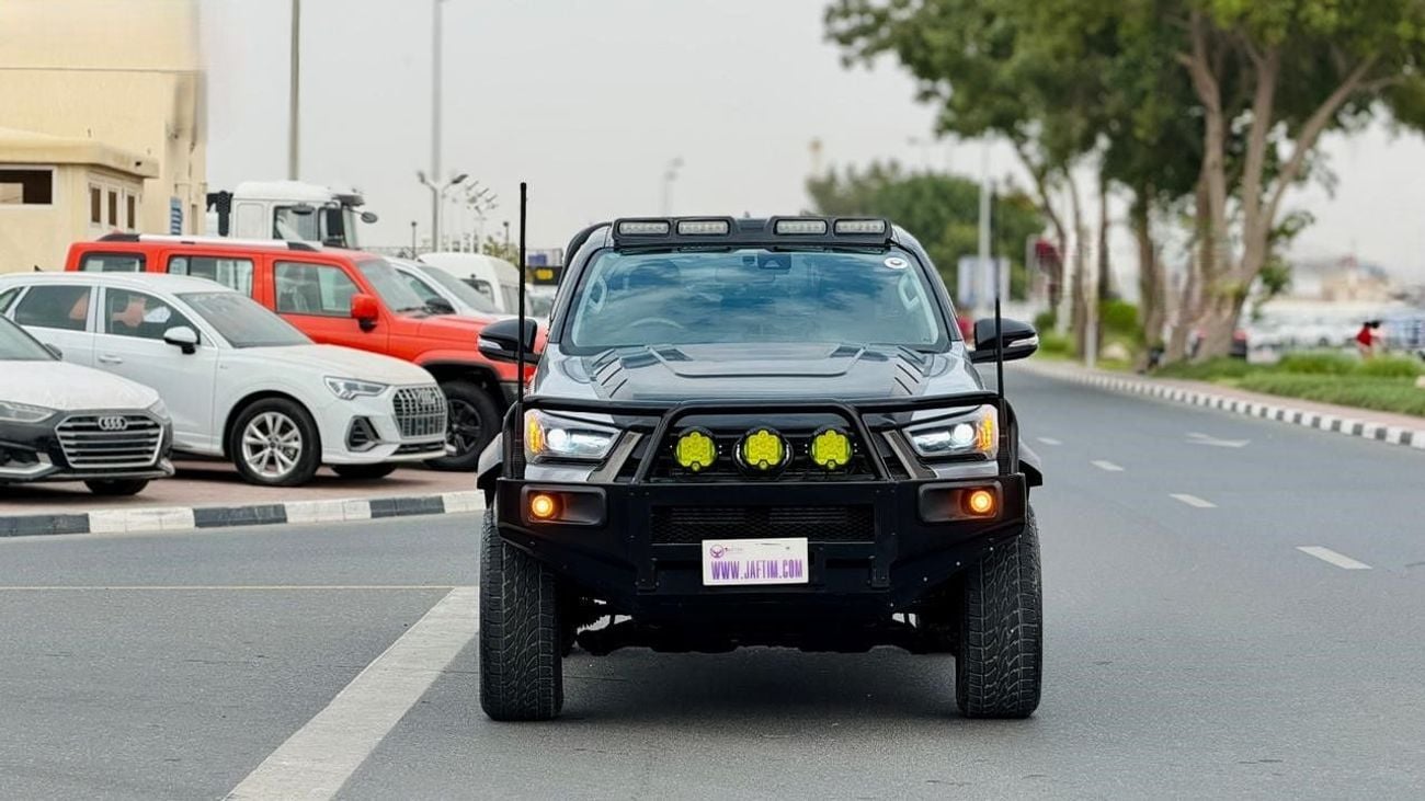 تويوتا هيلوكس 2022| 2.8L DIESEL ENGINE | AT | RHD | HEAVY BULL BAR WITH FOCUSED LED LIGHTS | DUAL BULL BAR ANTENNA