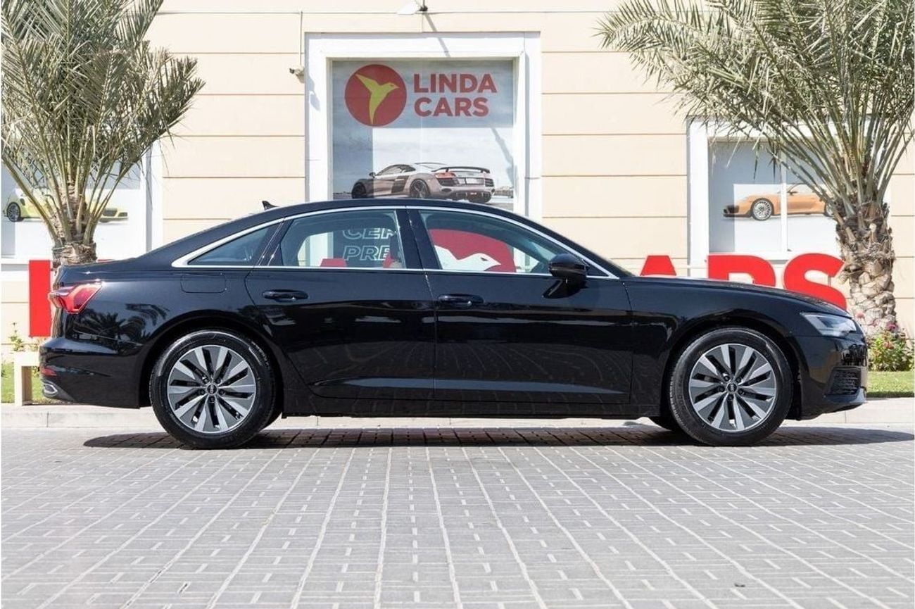 أودي A6 40 TFSI 2.0L Audi A6 40TFSI 2022 GCC under Warranty with Flexible Down-Payment.
