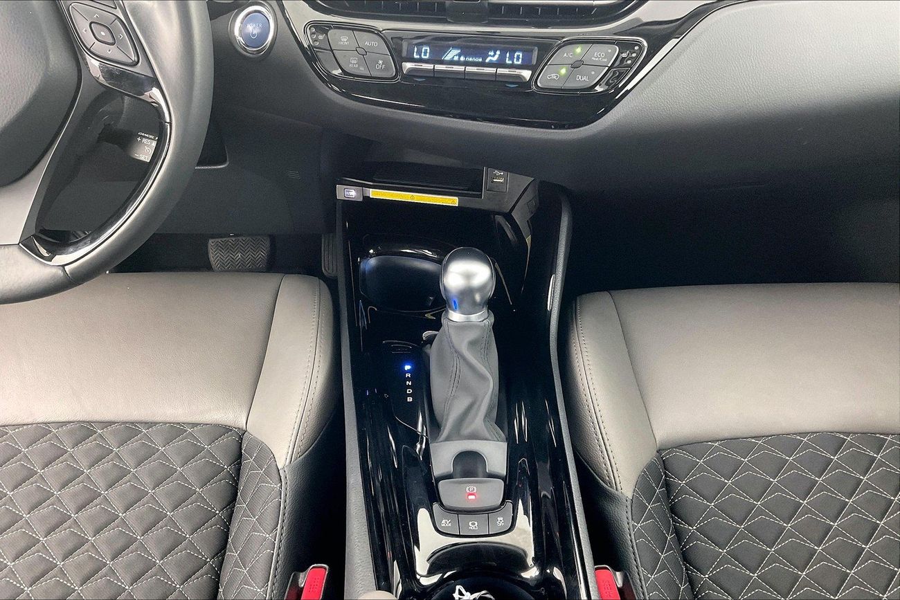 تويوتا CHR VX | شامل الضمان | 0 ﺪﻔﻋﺓ ﺃﻮﻟﻯ