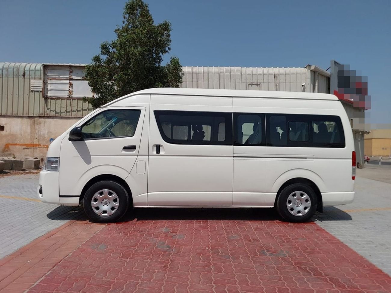 Toyota Hiace GL TOYOTA HIACE COMMUTER VAN RHD 2018 MODEL 3.0 L DIESEL AUTOMATIC(PM21278)