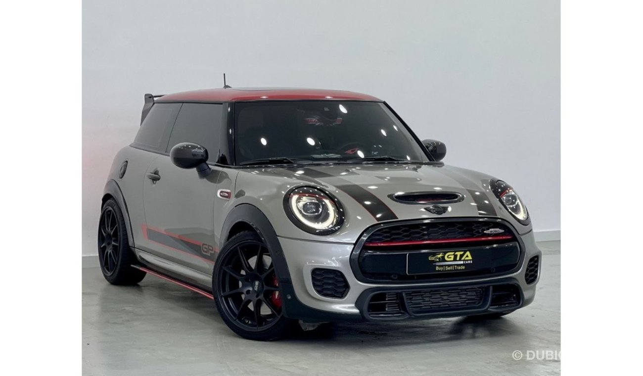 ميني جون كوبر 2020 Mini Cooper JCW, Mini Warranty 2023, Mini Service Contract 2023, Low Kms, GCC