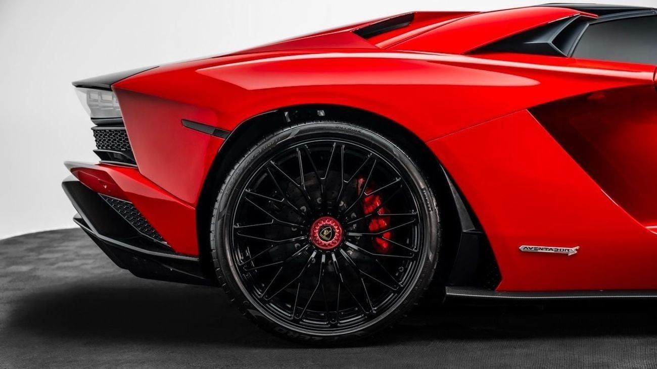 Lamborghini Aventador S Roadster - 2021 - GCC