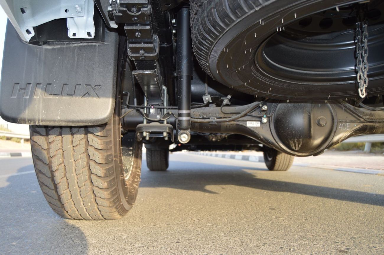 Toyota Hilux Toyota Hilux Pick Up Year: 2025 Color: White