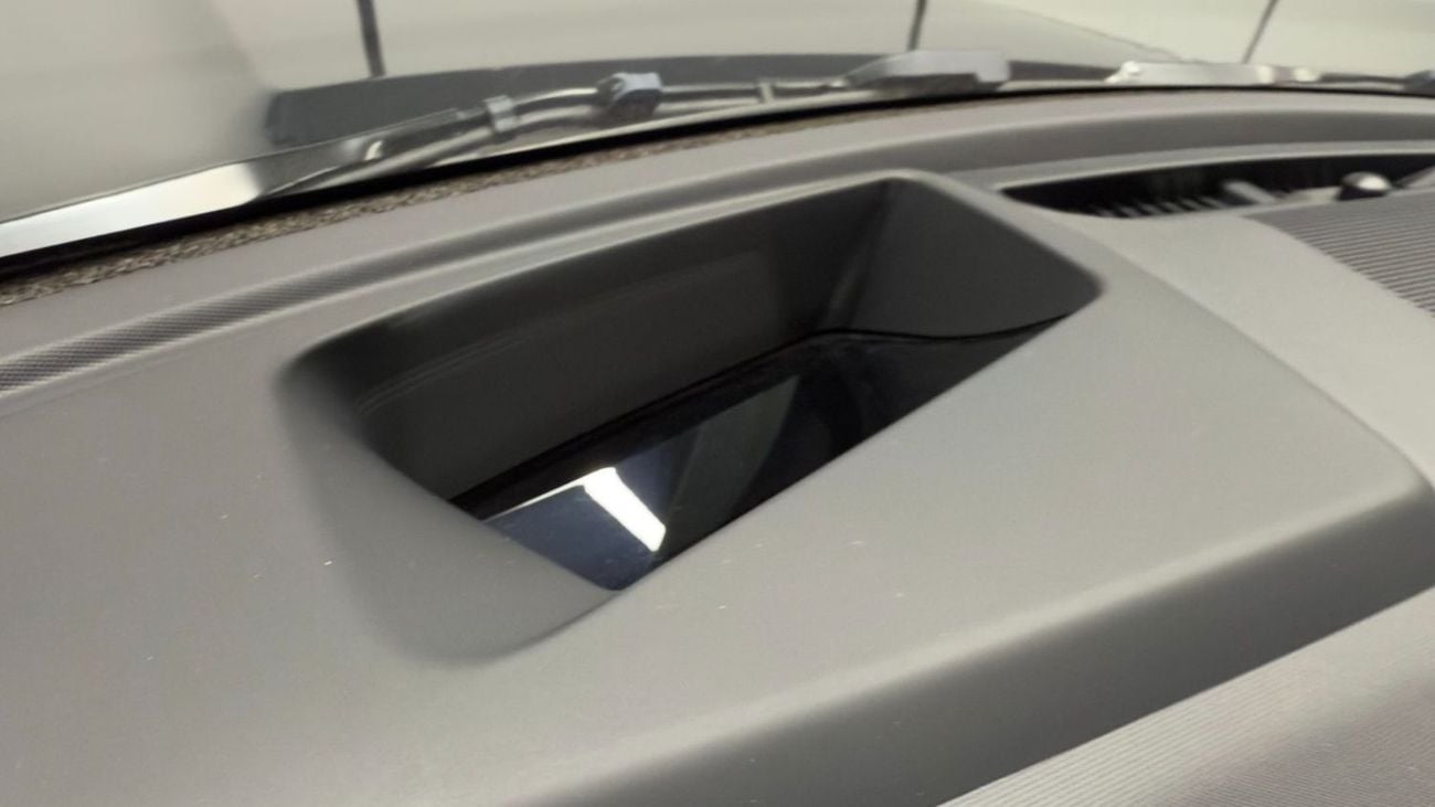 لاند روفر ديفندر P400 110 HSE 3.0L (5 Seater)