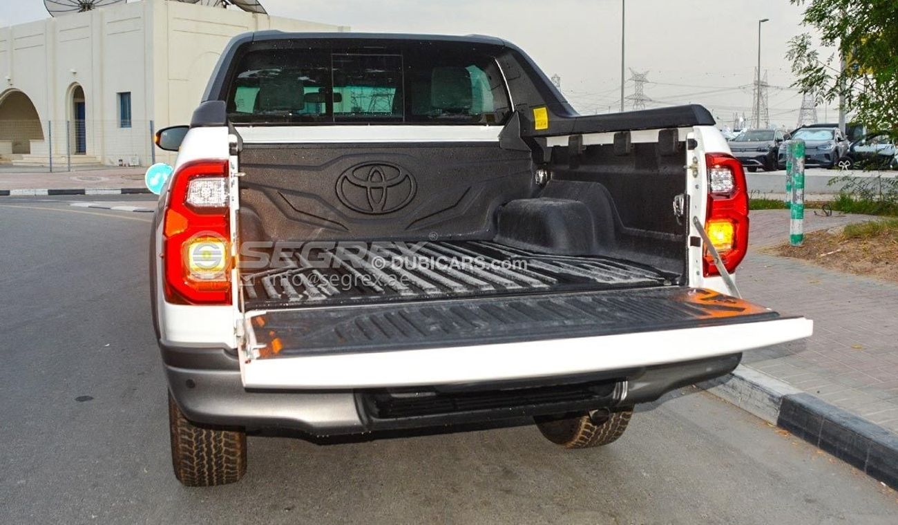 تويوتا هيلوكس DC 2.8L TDSL, Adventure 4WD AT (Snorkel, Seat Cover, etc)