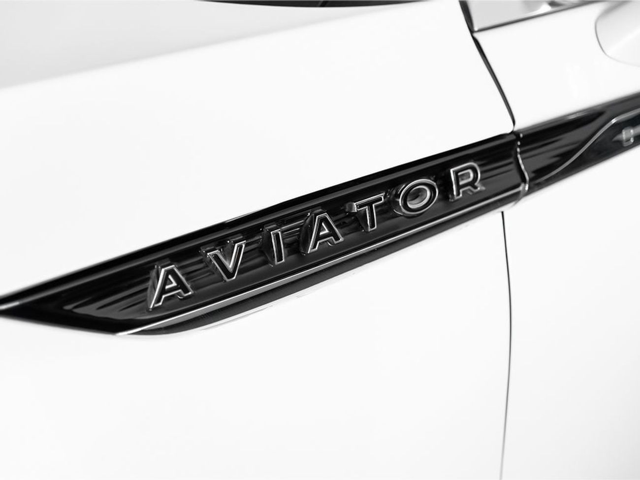 Lincoln Aviator Presidential 3.0L