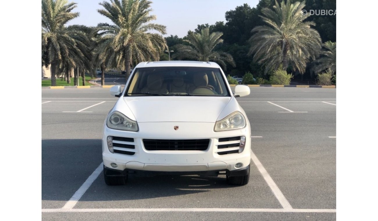 Porsche Cayenne Model 2009 GCC CAR PERFECT CONDITION FULL OPTION SUN ROOF LEATHER SEATS