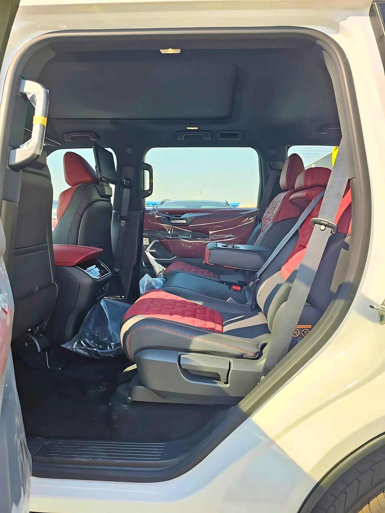 نيسان باترول SE PLATINUM / 3.8L V6 / PWR SEATS WITH 360* CAMERA / HEADUP DISPLAY / FULL OPTION (CODE # SE)