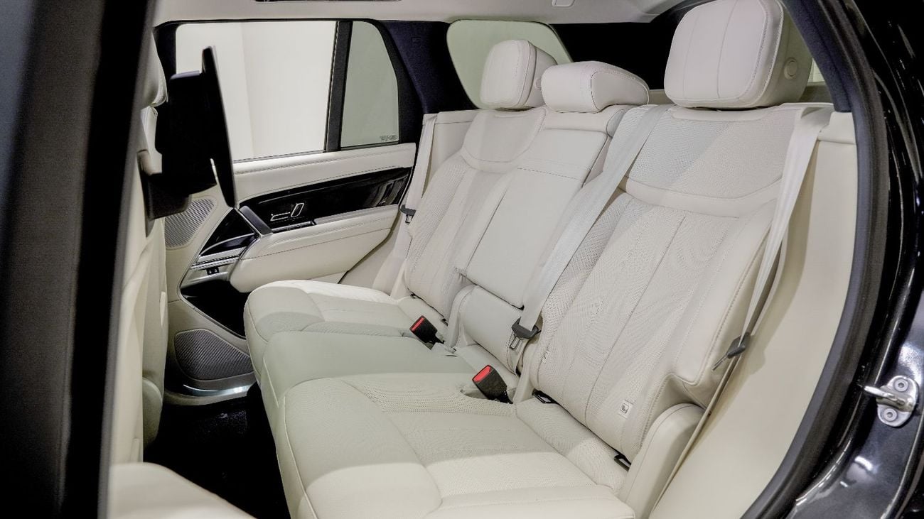 لاند روفر ديفندر 2026 | HSE P400 | BRAND NEW | RANGE ROVER | W/ WARRANTY | FOR EXPORT | GCC SPECS | FULL OPTION