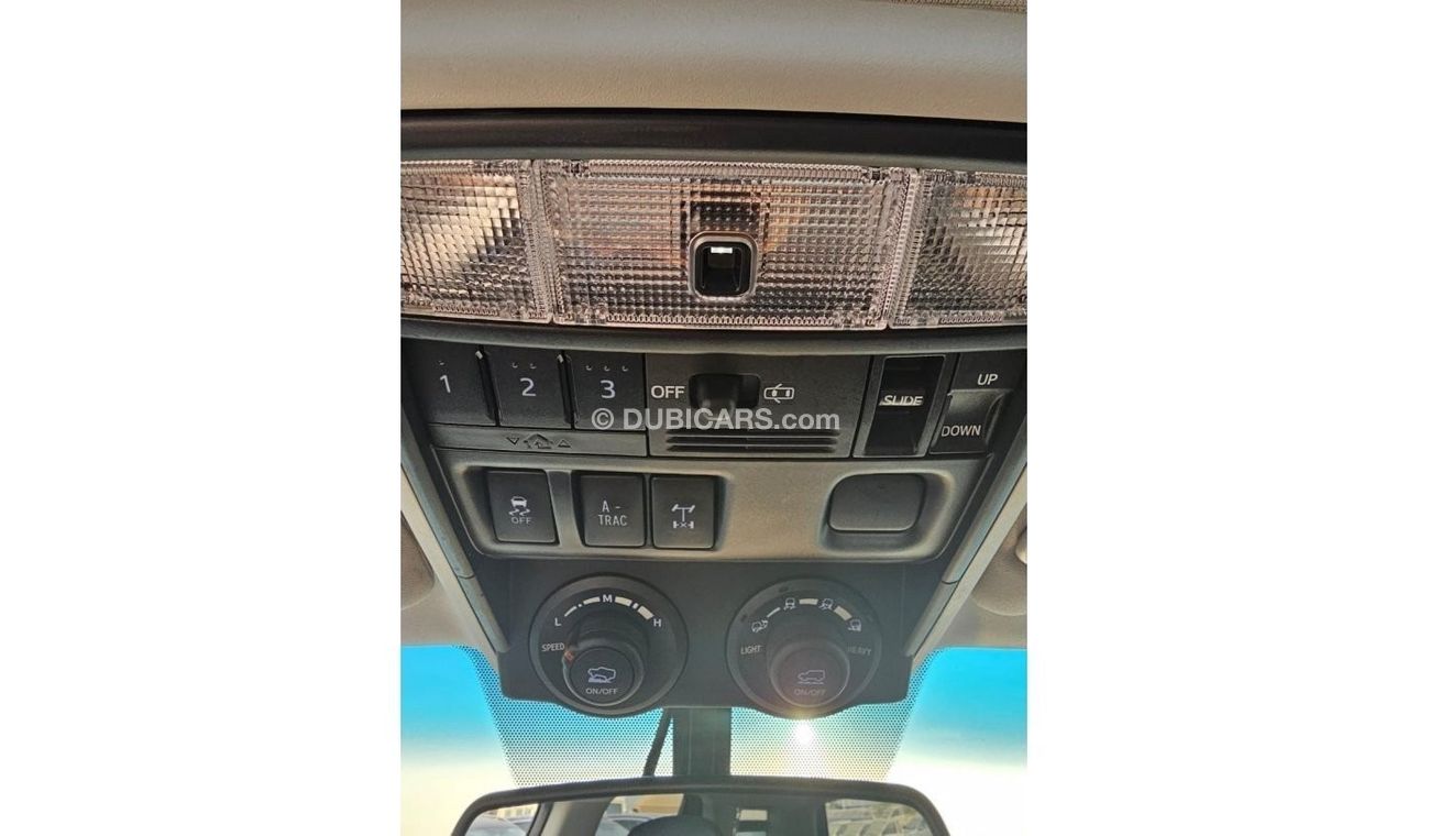 Toyota 4Runner *Offer*2018 Toyota 4Runner Off Road TRD Full Option 4.0L V6 /