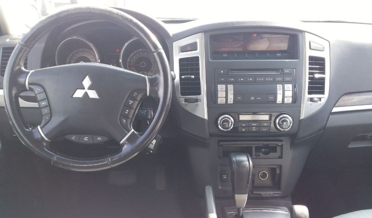 Mitsubishi Pajero Mitsubishi Pajero V6 2015 GCC