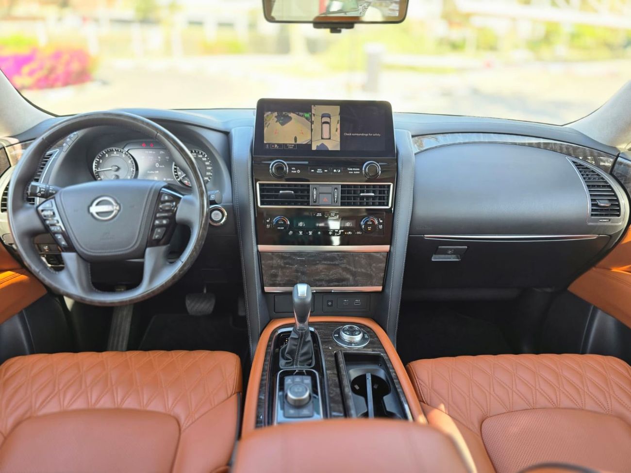 Nissan Patrol LE Platinum 5.6L 2023 GCC ROSTAMANI LOW MILEAGE WITH AGENCY WARRANTY IN MINT CONDITION