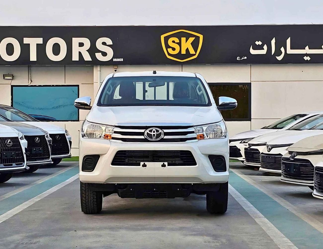 Toyota Hilux NARROW BODY / DOUBLE CABIN / 2.4L DIESEL M/T 4WD /  POWER WINDOWS (CODE#HMD)