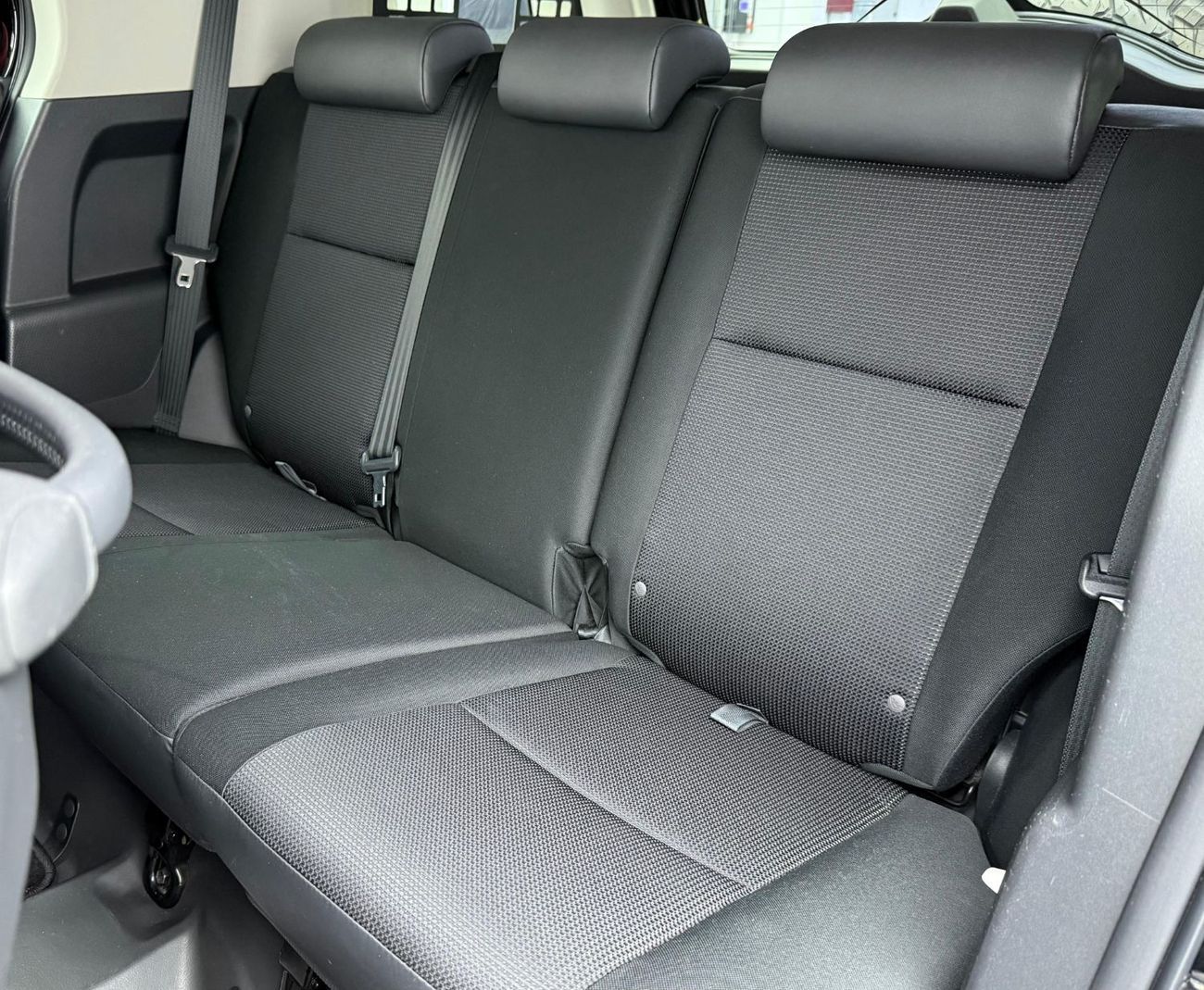 Toyota FJ Cruiser 2015 Toyota FJ Cruiser GXR Titan Upgraded, Full Toyota Service History, Excellent Condition, GCC