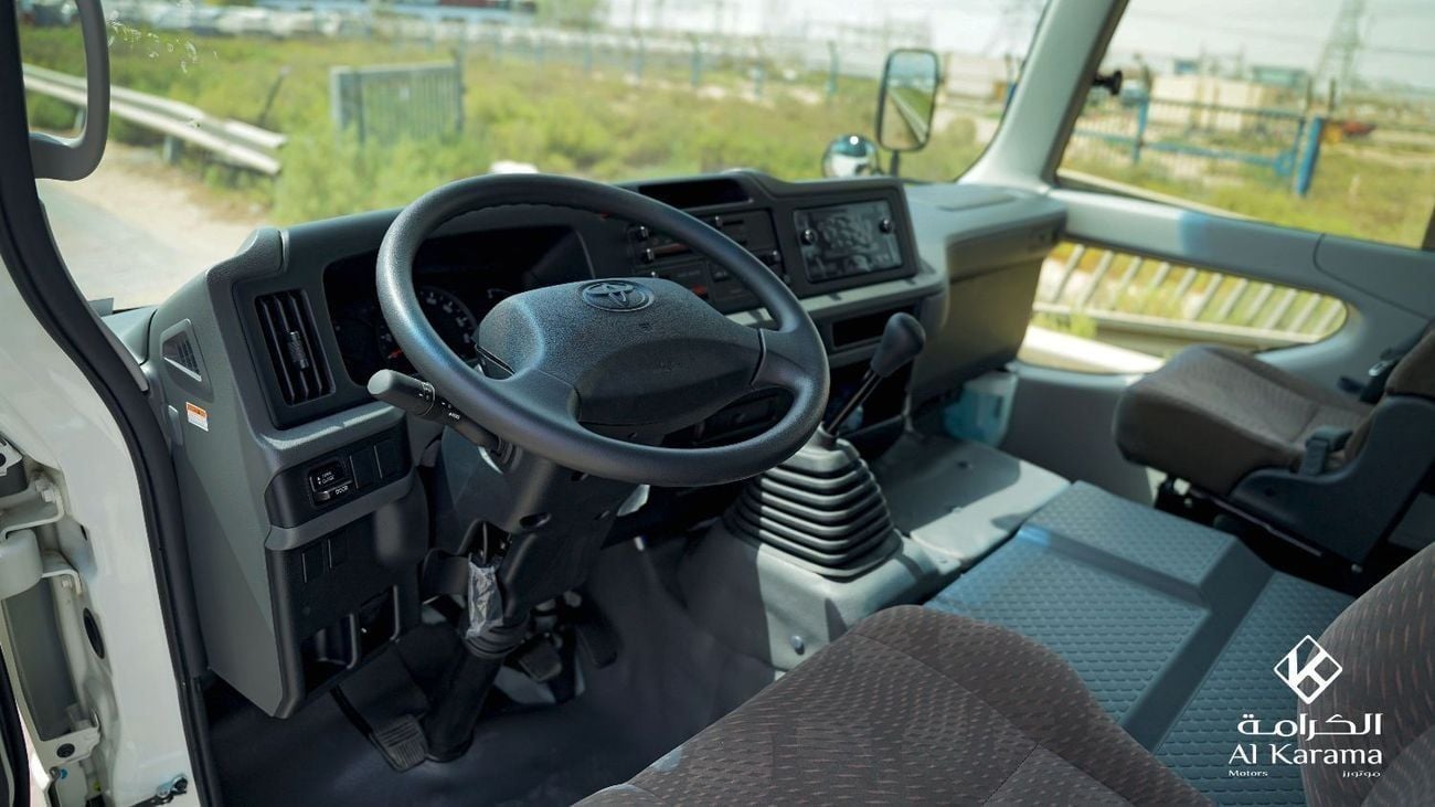 تويوتا كوستر 2.7L | 23 Seater DLX | Automatic Door | Manual