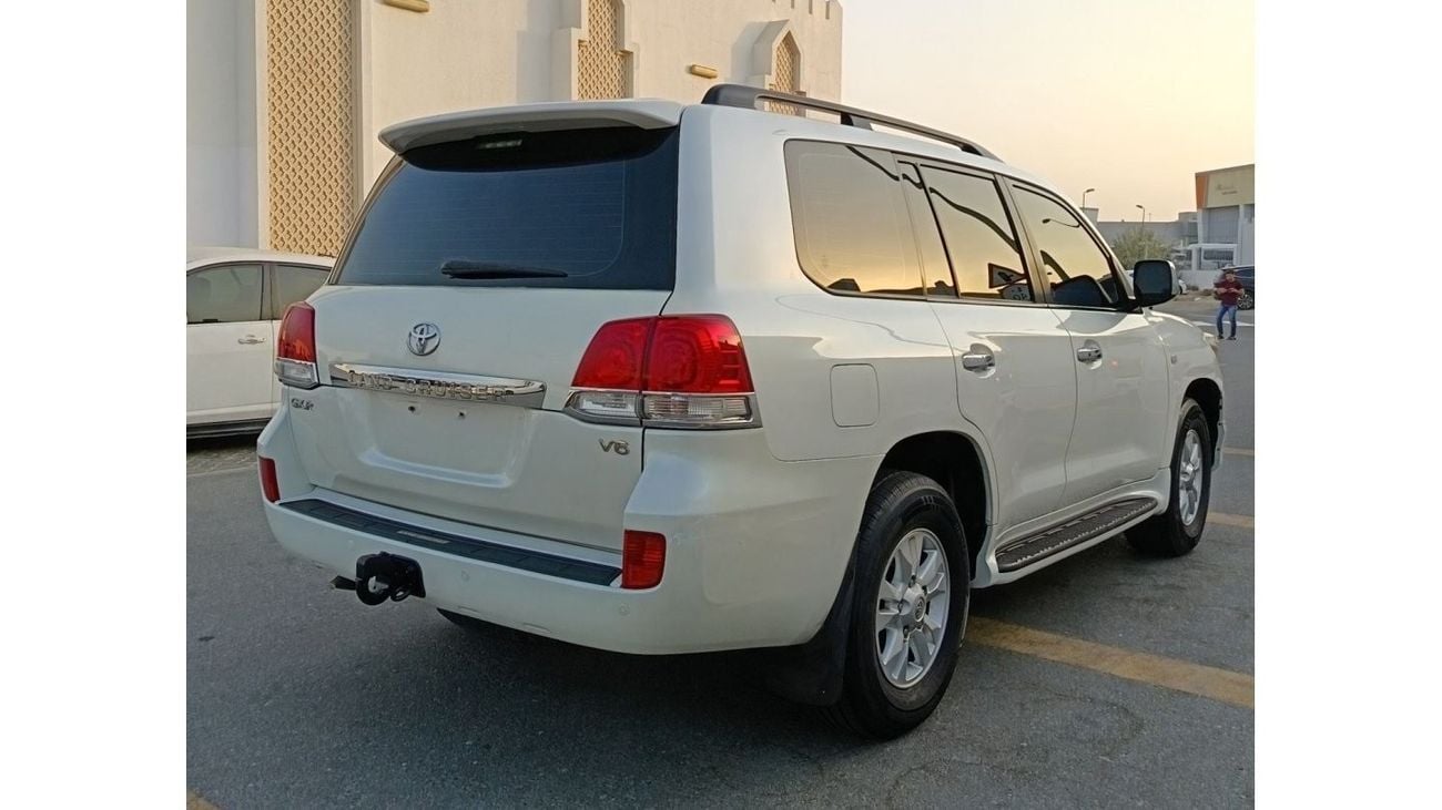 تويوتا لاند كروزر model 2008 gxr v6
