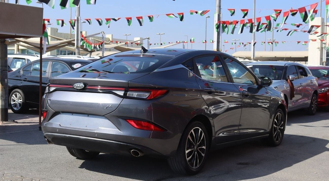 جاك J7 LUXURY جاك J7 - موديل 2023 - فل أوبشن - خليجى - بدون حوادث - محرك 1.5 - بحاله ممتازه من الداخل والخا