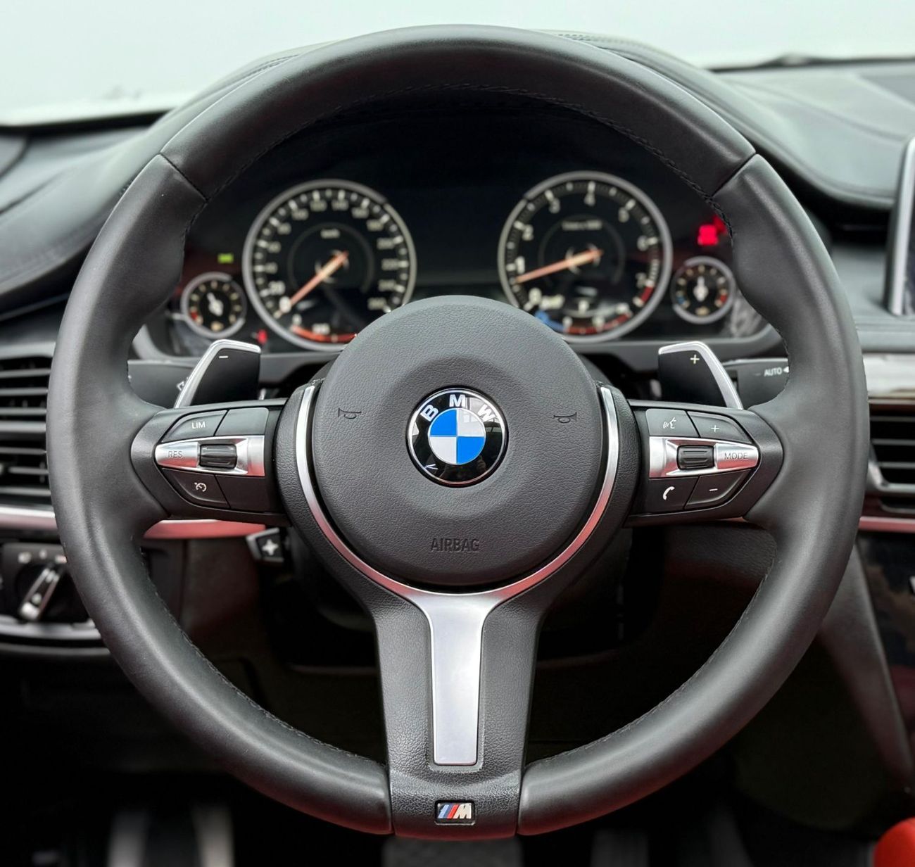 BMW X6 M50i 4.4L 2016 BMW X6 M50i, Full BMW Service History, Fully Loaded, Excellent Condition, GCC