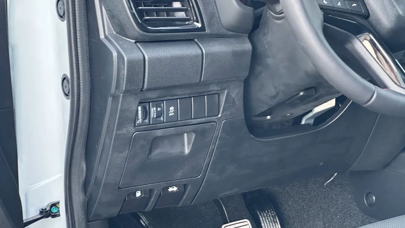 إيسوزو D ماكس STD ISUZU/D-MAX/1.9 Diesel Double Cabin 4x4, High Specs X-Rider ,MT