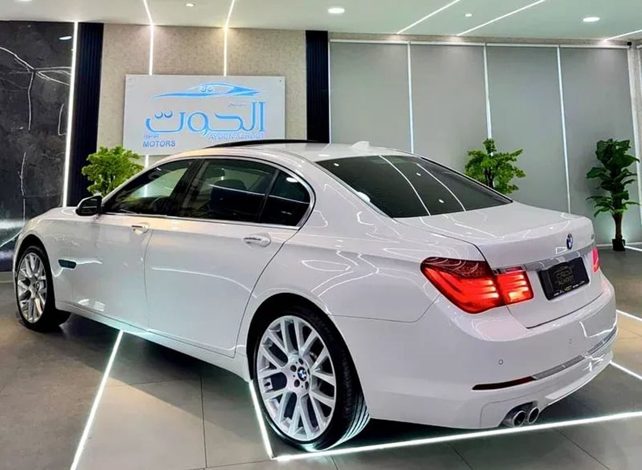 BMW 730Li Exclusive 4.0L