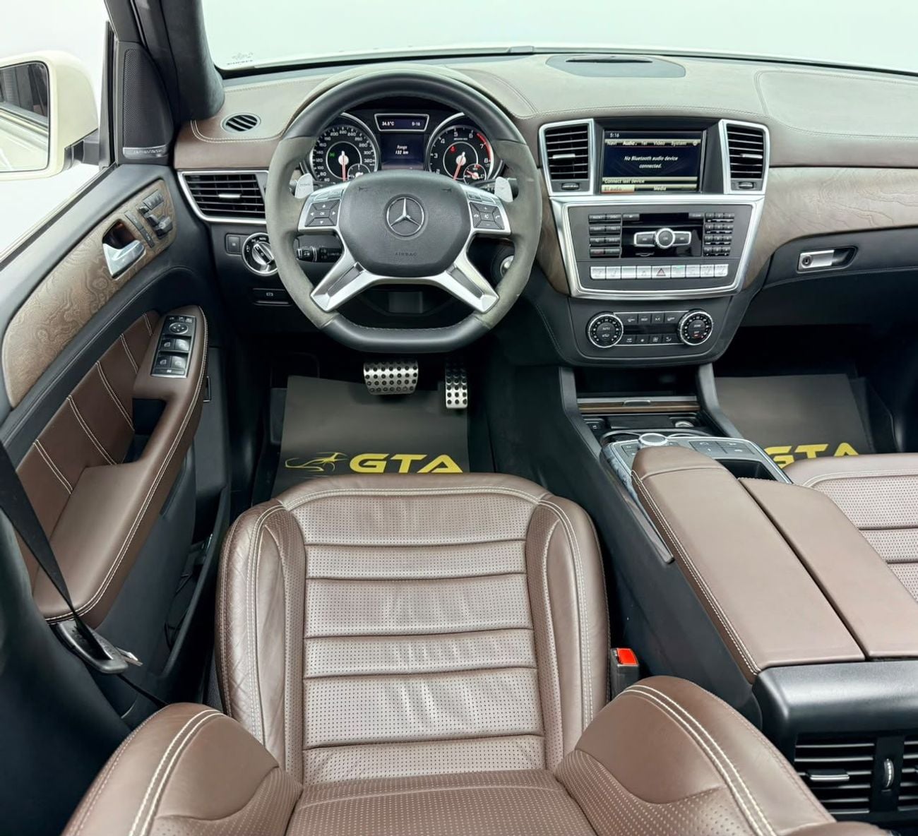 مرسيدس بنز ML 63 AMG STANDARD مرسيدس بنز ML 63 AMG موديل 2014، سجل صيانة كامل، كاملة المواصفات، بحالة ممتازة، خليجية