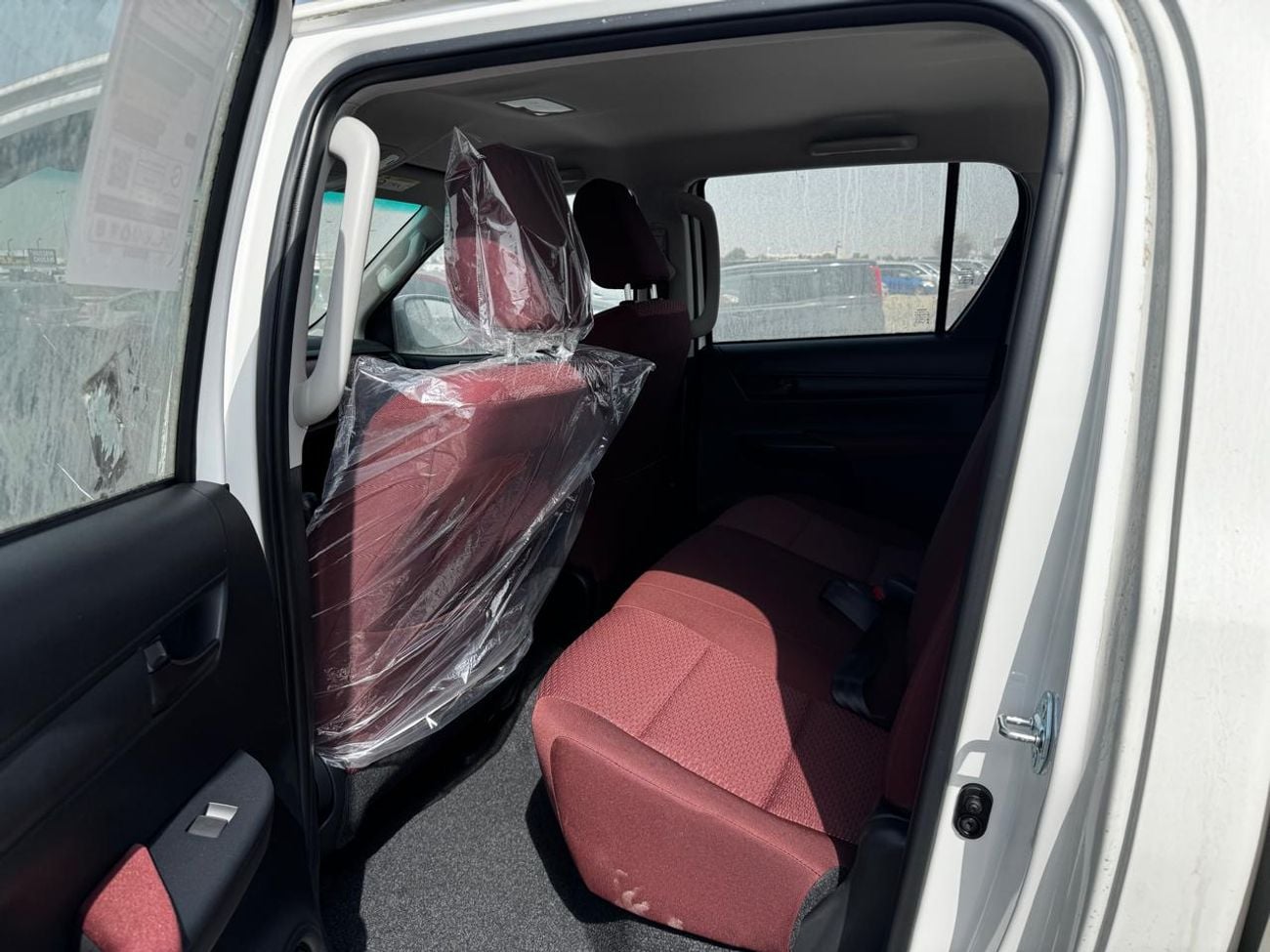 تويوتا هيلوكس 2026 TOYOTA HILUX 2.7L PETROL AUTOMATIC GCC SPEC