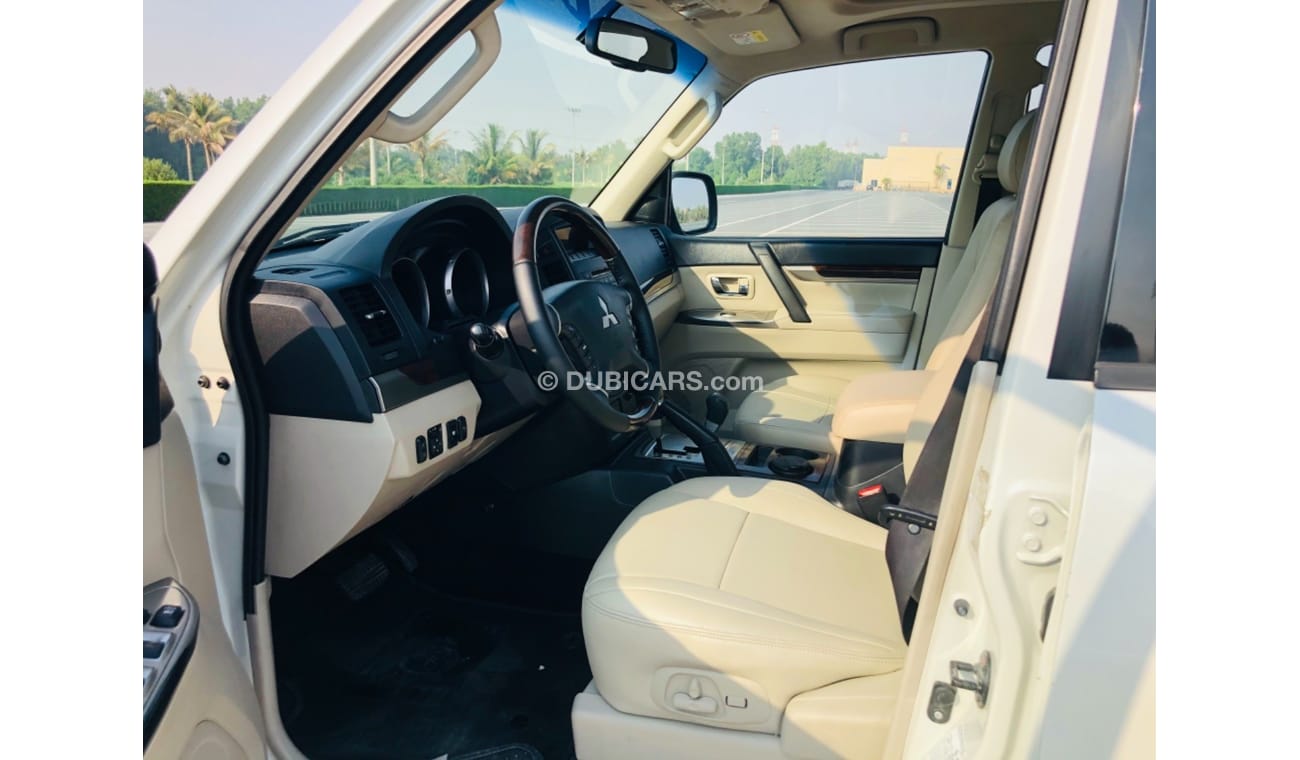 ميتسوبيشي باجيرو GLS ميتسوبيشي باجيرو موديل 2014 خليجي فل مواصفات كراسي جلد ومثبت سرعه وتحكم كهربي كامل ونظام صوت ممت